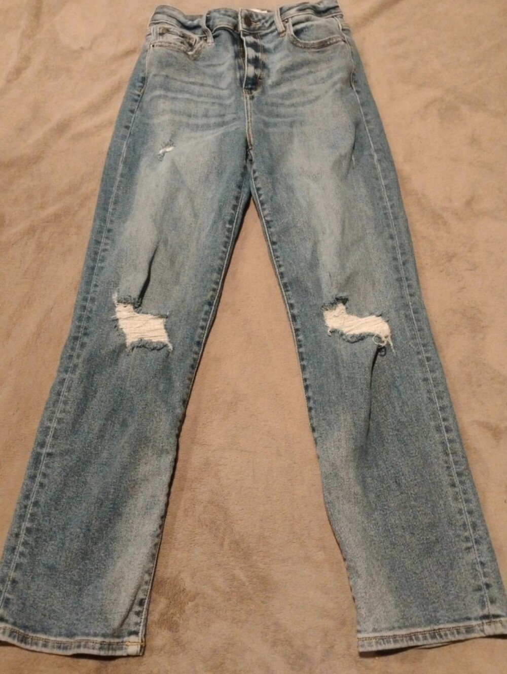 Carly Jean Los Angeles High Rise Distressed Straight Leg Jeans - Size 3